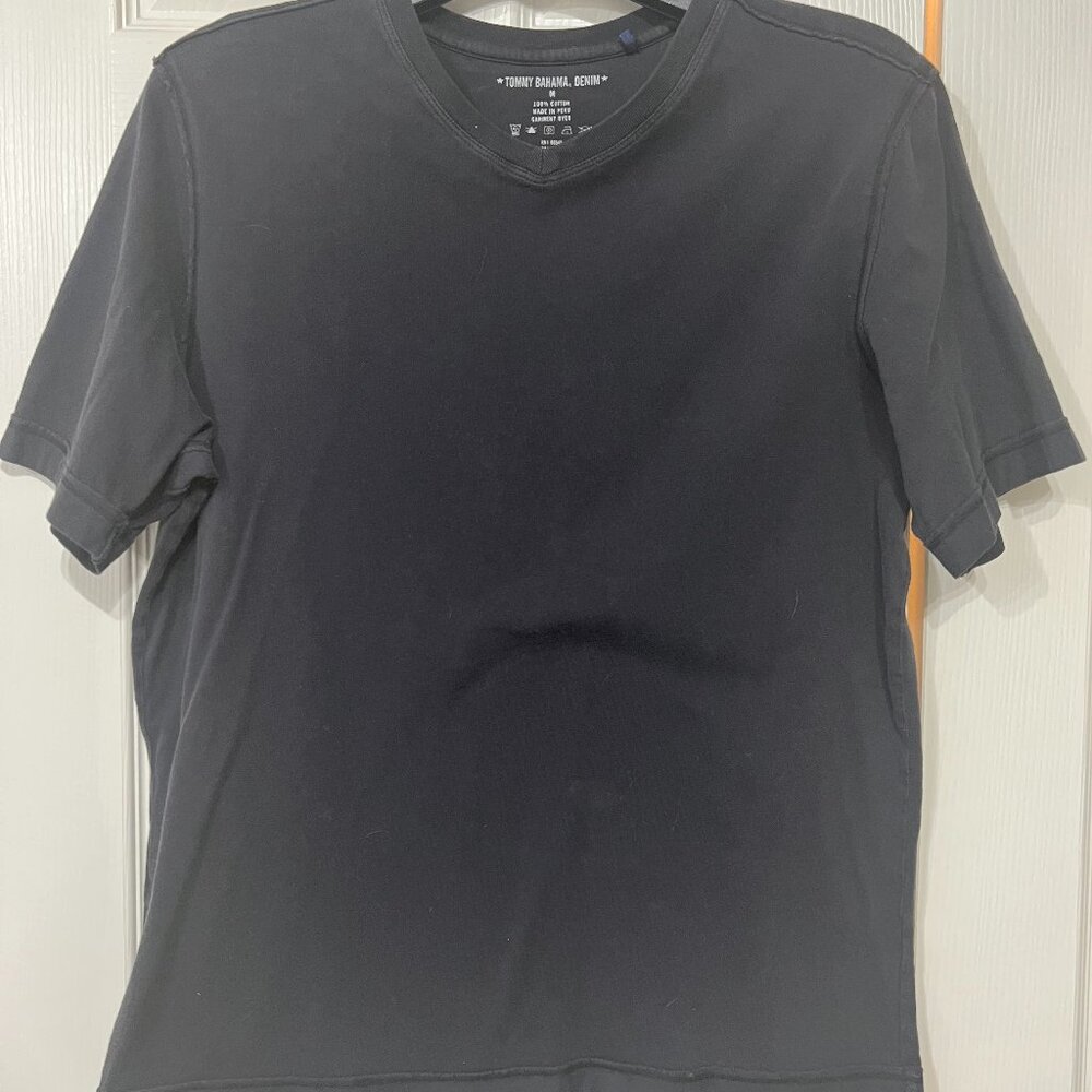 Tommy Bahama T-Shirt Men M Black Soft 100% Cotton Rough Edge Trim Casual